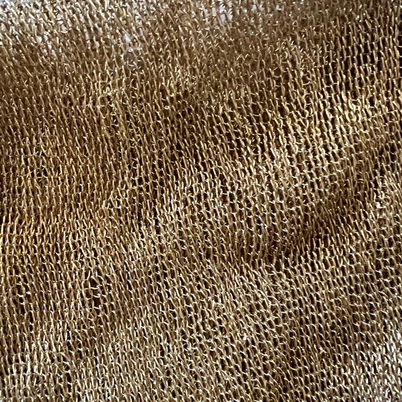 GOLD METALLIC INFINITY SCARF… NEW NEVER WORN. - Picture 3 of 7